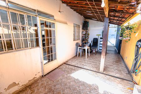 Casa à venda com 360m², 3 quartos e 3 vagas Casa à venda com 360m², 3 quartos e 3 vagasÁrea de Serviço