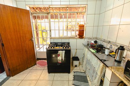Casa à venda com 360m², 3 quartos e 3 vagas Casa à venda com 360m², 3 quartos e 3 vagasCozinha