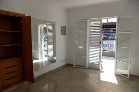 Casa à venda com 134m², 2 quartos e 1 vaga Casa à venda com 134m², 2 quartos e 1 vagaQuarto