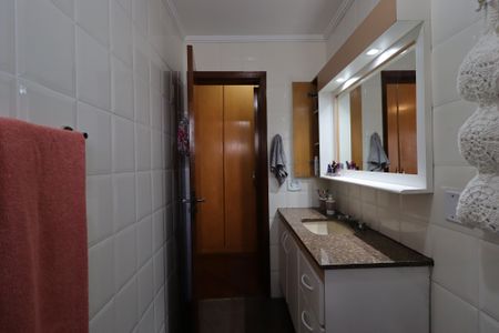 Apartamento à venda com 137m², 4 quartos e 2 vagasBanheiro da Suíte