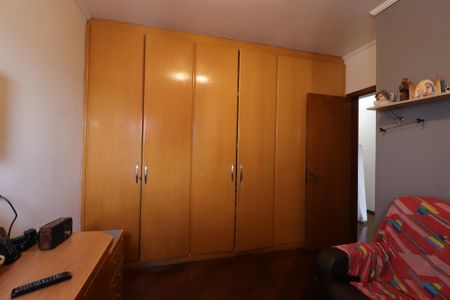 Apartamento à venda com 137m², 4 quartos e 2 vagasQuarto 2