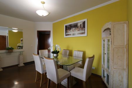 Apartamento à venda com 137m², 4 quartos e 2 vagasSala de Jantar