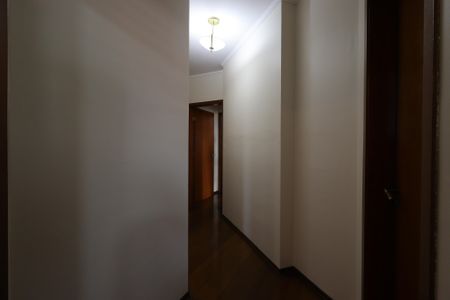 Apartamento à venda com 137m², 4 quartos e 2 vagasCorredor