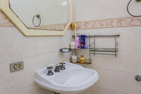 Casa à venda com 400m², 5 quartos e 4 vagasBanheiro da Suíte