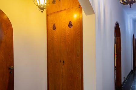 Casa à venda com 400m², 5 quartos e 4 vagasCorredor