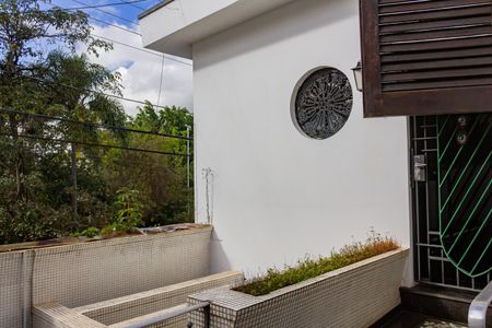 Casa à venda com 400m², 5 quartos e 4 vagasÁrea externa