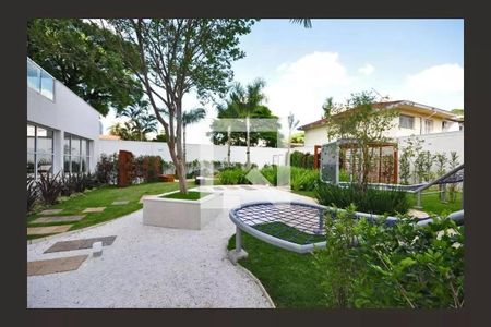 Apartamento à venda com 32m², 1 quarto e 1 vaga Apartamento à venda com 32m², 1 quarto e 1 vagaPlayground