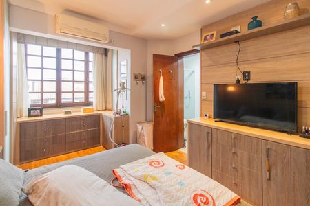 Casa de condomínio à venda com 182m², 3 quartos e 2 vagas Casa de condomínio à venda com 182m², 3 quartos e 2 vagasSuíte