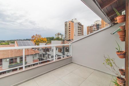 Casa de condomínio à venda com 182m², 3 quartos e 2 vagas Casa de condomínio à venda com 182m², 3 quartos e 2 vagasVaranda