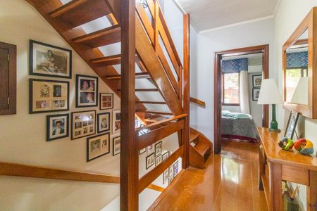 Casa de condomínio à venda com 182m², 3 quartos e 2 vagas Casa de condomínio à venda com 182m², 3 quartos e 2 vagasCorredor