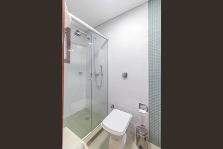 Casa de condomínio à venda com 182m², 3 quartos e 2 vagas Casa de condomínio à venda com 182m², 3 quartos e 2 vagasBanheiro da Suíte