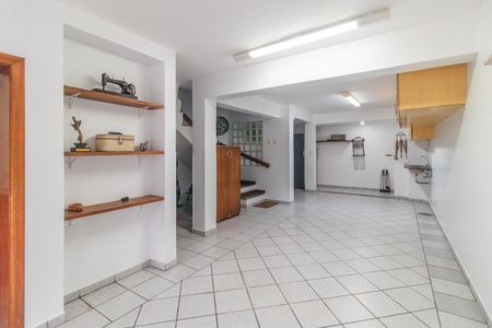Casa de condomínio à venda com 182m², 3 quartos e 2 vagas Casa de condomínio à venda com 182m², 3 quartos e 2 vagasGaragem