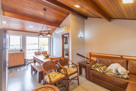 Casa de condomínio à venda com 182m², 3 quartos e 2 vagas Casa de condomínio à venda com 182m², 3 quartos e 2 vagasSala 2