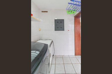 Casa de condomínio à venda com 182m², 3 quartos e 2 vagas Casa de condomínio à venda com 182m², 3 quartos e 2 vagasÁrea de Serviço