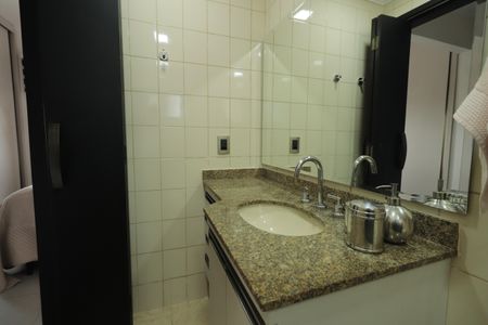 Apartamento à venda com 64m², 3 quartos e 1 vagaBanheiro da Suíte