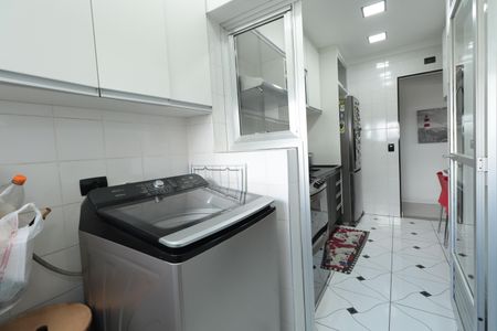 Apartamento à venda com 64m², 3 quartos e 1 vagaÁrea de Serviço