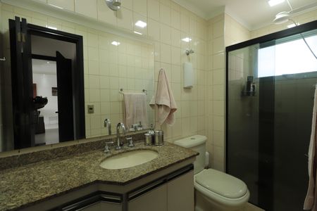 Apartamento à venda com 64m², 3 quartos e 1 vagaBanheiro da Suíte