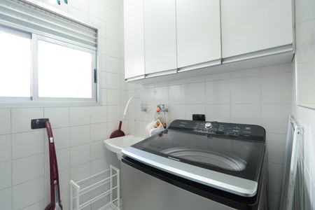 Apartamento à venda com 64m², 3 quartos e 1 vagaÁrea de Serviço