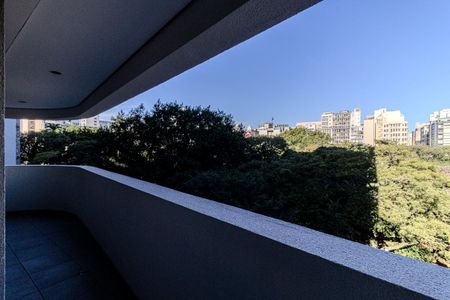 Apartamento à venda com 117m², 3 quartos e 1 vaga Apartamento à venda com 117m², 3 quartos e 1 vagaVaranda dos Quartos