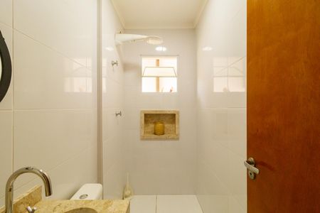 Apartamento à venda com 64m², 2 quartos e 1 vaga Apartamento à venda com 64m², 2 quartos e 1 vagaBanheiro