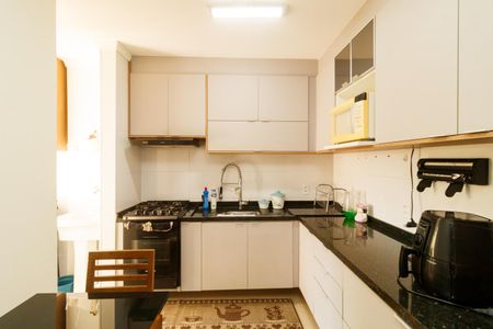Apartamento à venda com 64m², 2 quartos e 1 vaga Apartamento à venda com 64m², 2 quartos e 1 vagaCozinha