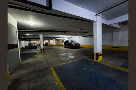 Apartamento à venda com 85m², 2 quartos e 1 vaga Apartamento à venda com 85m², 2 quartos e 1 vagaGaragem