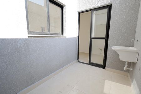 Apartamento à venda com 56m², 2 quartos e 1 vaga Apartamento à venda com 56m², 2 quartos e 1 vagaÁrea de Serviço