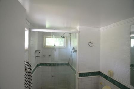 Casa à venda com 1032m², 5 quartos e 3 vagas Casa à venda com 1032m², 5 quartos e 3 vagasBanheiro Suíte 2