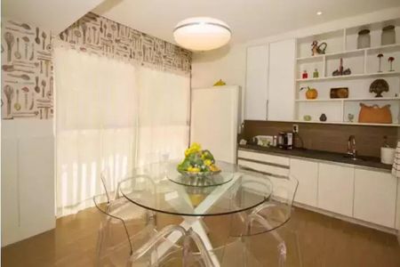 Casa à venda com 706m², 6 quartos e 2 vagas