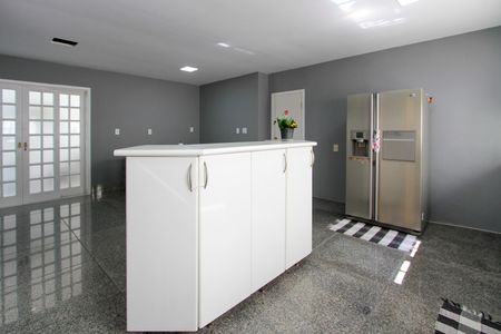 Casa à venda com 574m², 4 quartos e 7 vagasCozinha