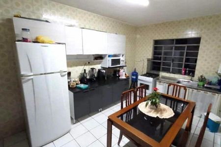 Casa à venda com 154m², 5 quartos e 3 vagas