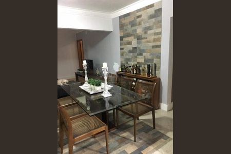 Apartamento à venda com 203m², 3 quartos e 4 vagas