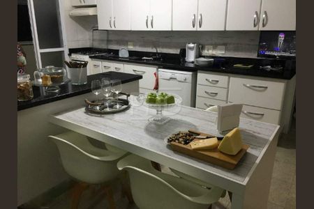 Apartamento à venda com 203m², 3 quartos e 4 vagas