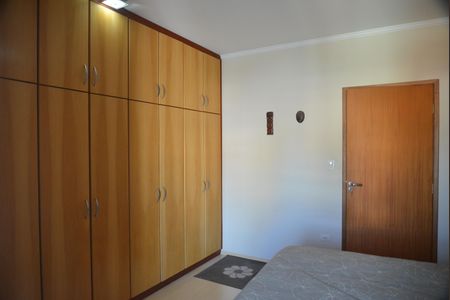 Casa à venda com 181m², 3 quartos e 4 vagasSuíte 1