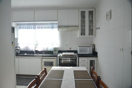 Casa à venda com 181m², 3 quartos e 4 vagasCozinha