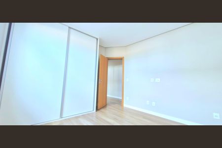 Casa à venda com 450m², 4 quartos e 4 vagasQuarto 2