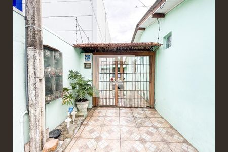 Casa à venda com 109m², 2 quartos e 1 vaga Casa à venda com 109m², 2 quartos e 1 vagaFachada