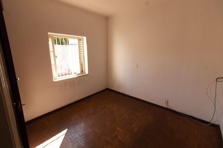 Casa à venda com 170m², 3 quartos e 4 vagasQuarto 2