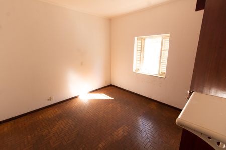 Casa à venda com 170m², 3 quartos e 4 vagasSuíte