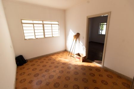 Casa à venda com 170m², 3 quartos e 4 vagasCopa