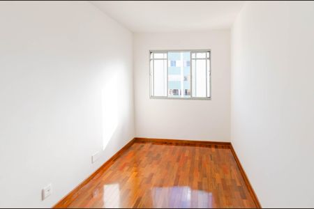 Apartamento à venda com 60m², 3 quartos e 1 vagaQuarto 2