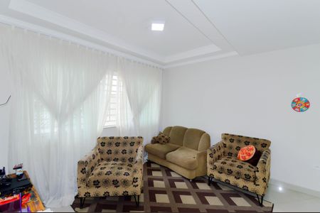 Casa à venda com 126m², 3 quartos e 3 vagas Casa à venda com 126m², 3 quartos e 3 vagasSala