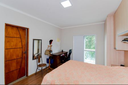 Casa à venda com 126m², 3 quartos e 3 vagas Casa à venda com 126m², 3 quartos e 3 vagas Suíte