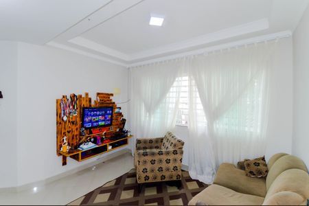 Casa à venda com 126m², 3 quartos e 3 vagas Casa à venda com 126m², 3 quartos e 3 vagasSala