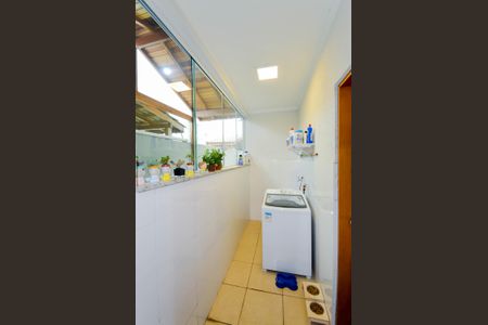 Casa à venda com 126m², 3 quartos e 3 vagas Casa à venda com 126m², 3 quartos e 3 vagasÁrea de Serviço