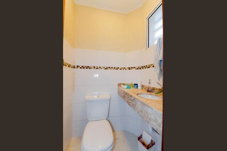 Casa à venda com 126m², 3 quartos e 3 vagas Casa à venda com 126m², 3 quartos e 3 vagasLavabo