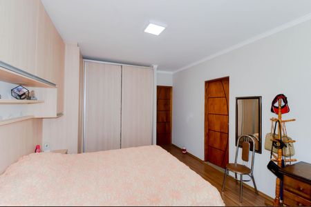 Casa à venda com 126m², 3 quartos e 3 vagas Casa à venda com 126m², 3 quartos e 3 vagas Suíte