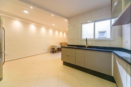 Apartamento à venda com 120m², 2 quartos e 2 vagas Apartamento à venda com 120m², 2 quartos e 2 vagasCozinha