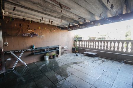 Apartamento para alugar com 220m², 4 quartos e 2 vagasÁrea de serviço