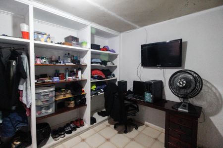 Apartamento para alugar com 220m², 4 quartos e 2 vagasQuarto 2